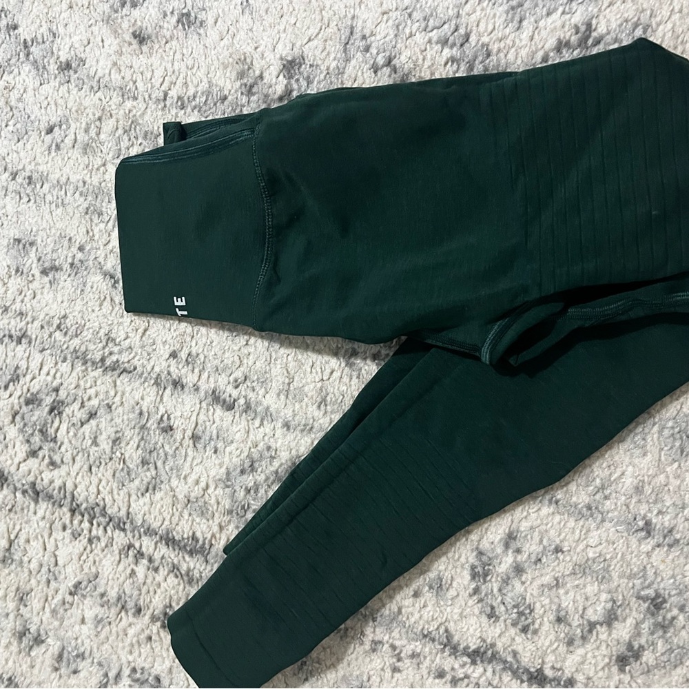 Alphalete Dark Green Leggings